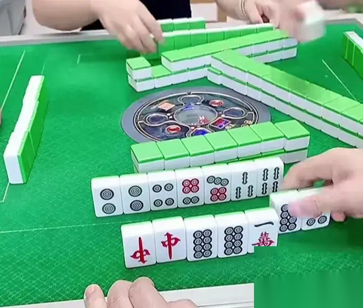 优选推荐“vv湘西棋牌可以下载开挂吗!其实确实有挂的