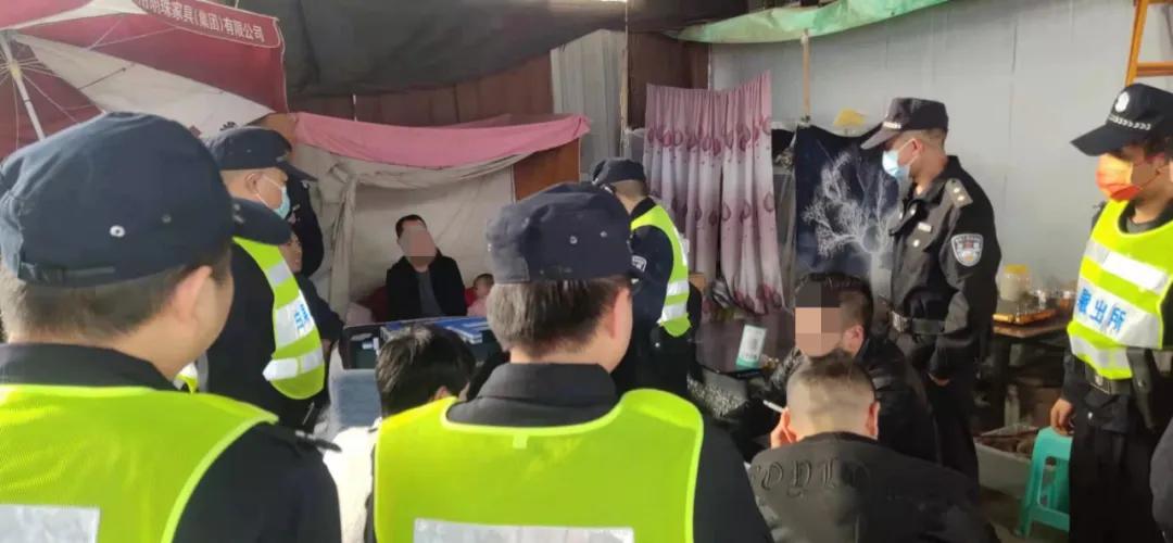 一分钟教你“多乐贵阳捉鸡麻将开挂必赢方法”详细教程辅助工具