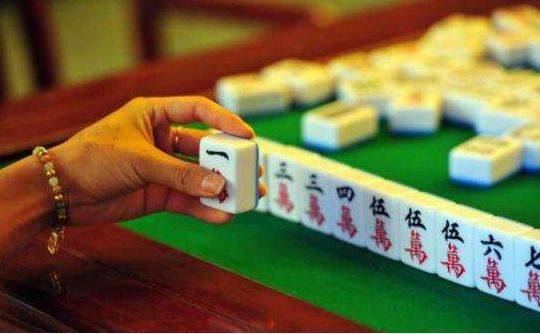 黑料！蜀渝麻将其实是有挂的(怎么能拿好牌)
