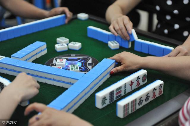 必备教程！皮皮云南麻将其实是有挂的(怎么打容易赢)