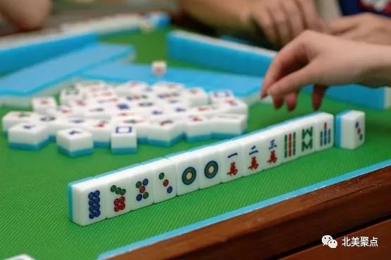 玩家必备十款！白金岛麻将其实是有挂的(怎么让系统给自己好牌)