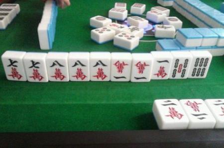 给大家科普一下！天天川南麻将其实是有挂的(如何提高胡牌率)