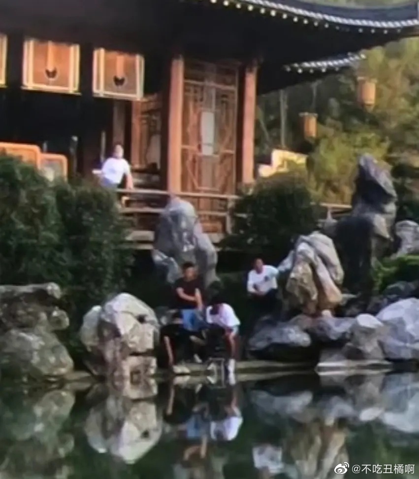  重磅揭秘“友间十三张有挂吗果然有挂”(其实确实有挂)_