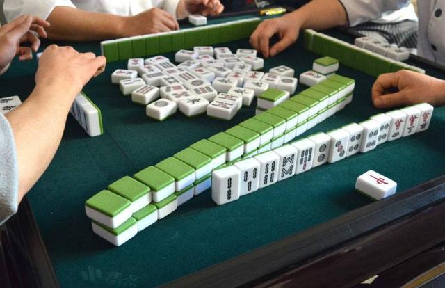 一分钟揭秘！唯思竞技麻将确实有挂的(为什么牌一直很差)