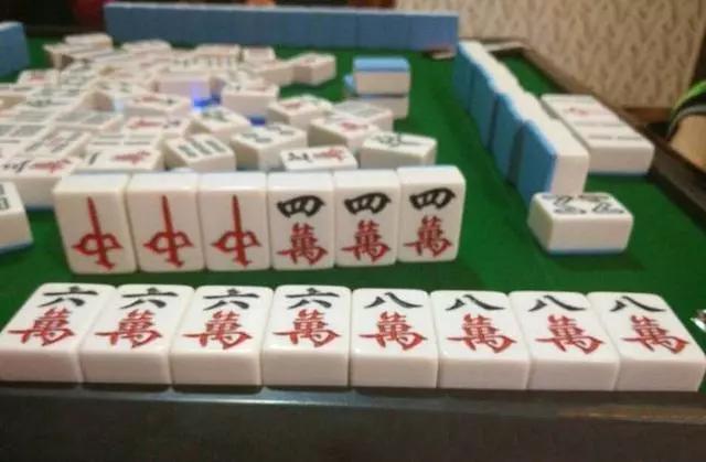 教程辅助“雀神麻将别人怎么老赢”(确实是有挂)-哔哩哔哩