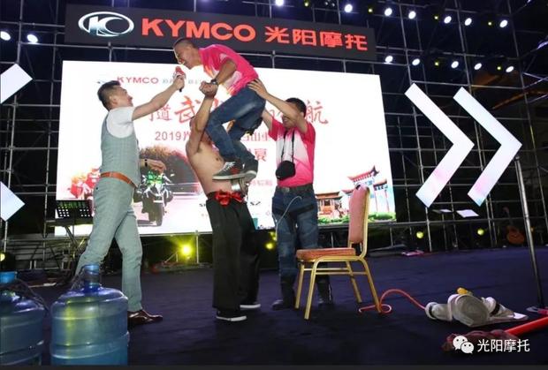 老友十三水可以开挂吗（十三水可以出老千吗）