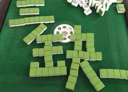 厉害了！同城字牌确实有挂的(自建房怎么赢)