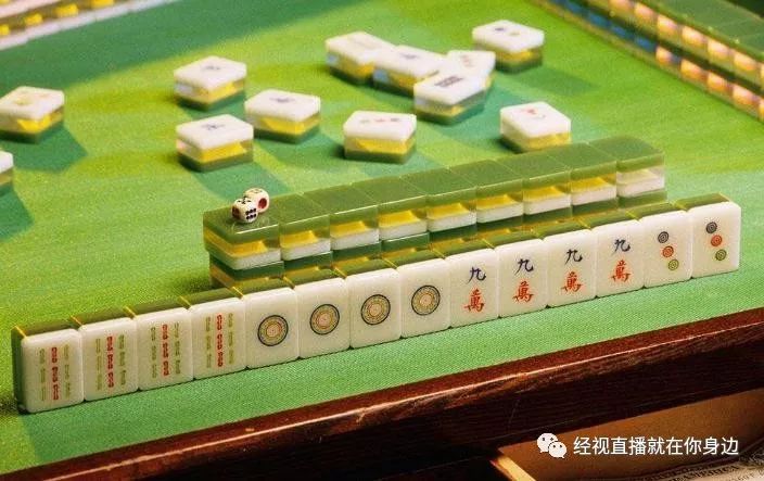 打麻将开挂的电视剧叫什么（打麻将开挂的电视剧叫什么来着）