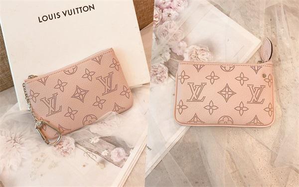lv迷你麻将卡通包挂（lv迷你小麻将值得买吗）