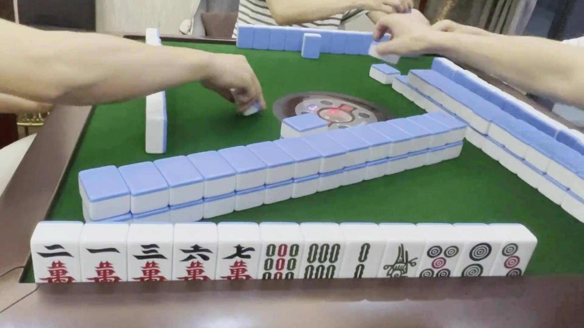 我来教教大家“四川蜀山麻将挂去哪里买”详细教程辅助工具