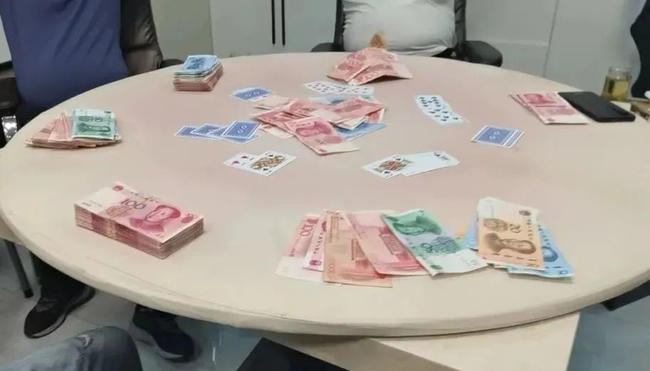 新教你‘‘玩梭哈普通扑克牌手法技术学习“推荐1个购买渠道