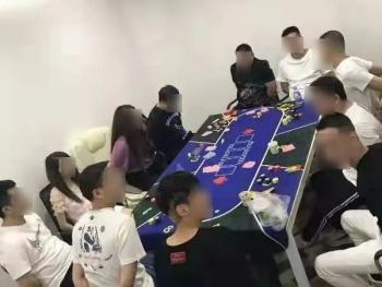 扑克牌挂代表什么意思（扑克牌摆挂）