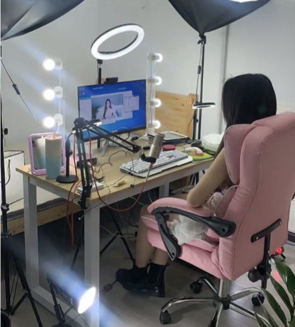 同城直播灯牌怎么挂的啊（怎样在直播间走进同城直播）