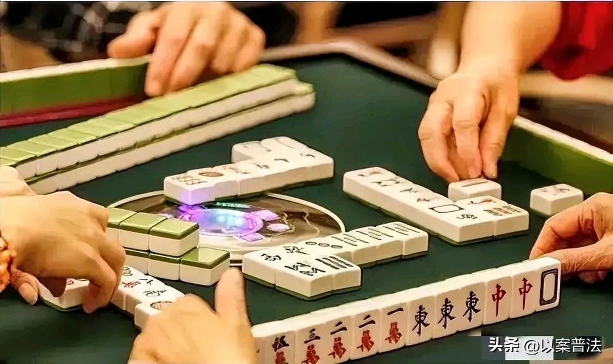 手机上怎么开挂打麻将（手机上怎么开挂打麻将赚钱）