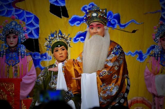 烟台人人麻将开挂神器（下载苹果版烟台人人麻将app）