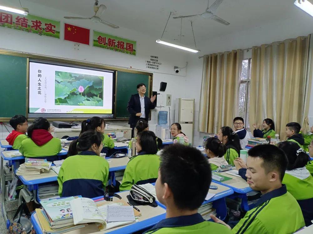 我来教教大家“普通扑克牌九点半发大牌七招技巧“推荐9个购买渠道